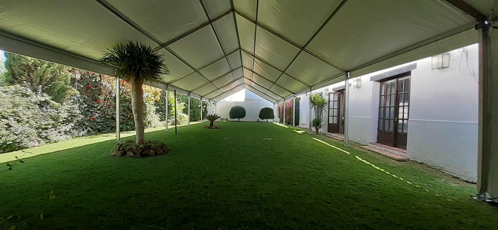 carpa en salon de celebraciones