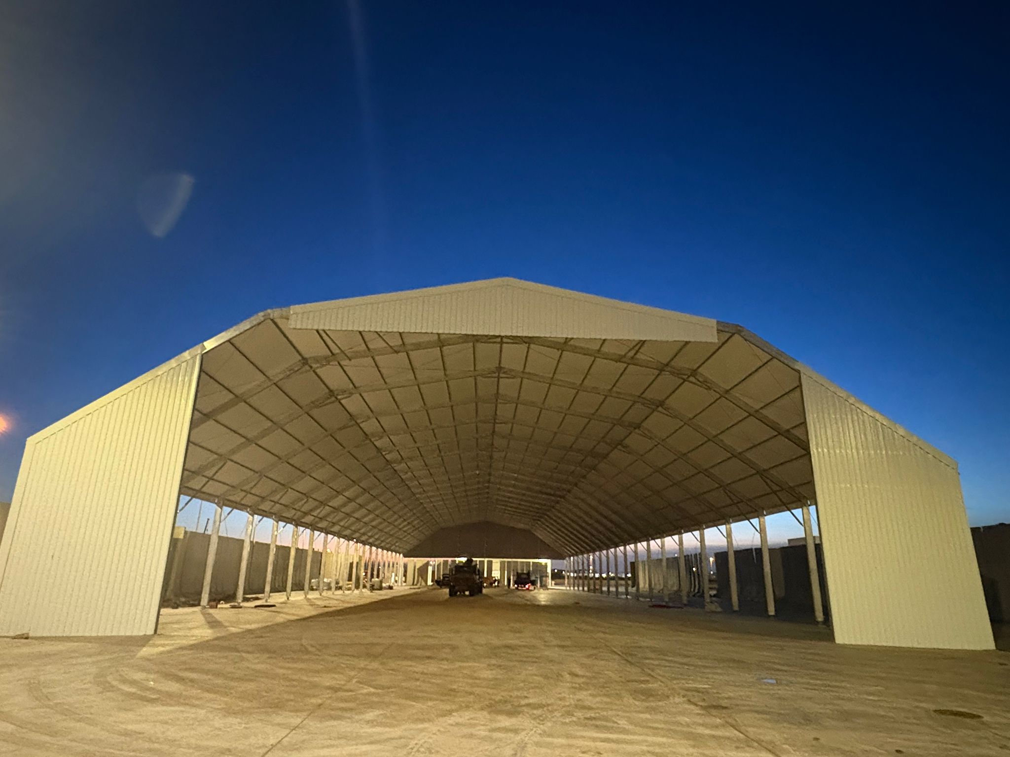 montaje de una carpa industrial