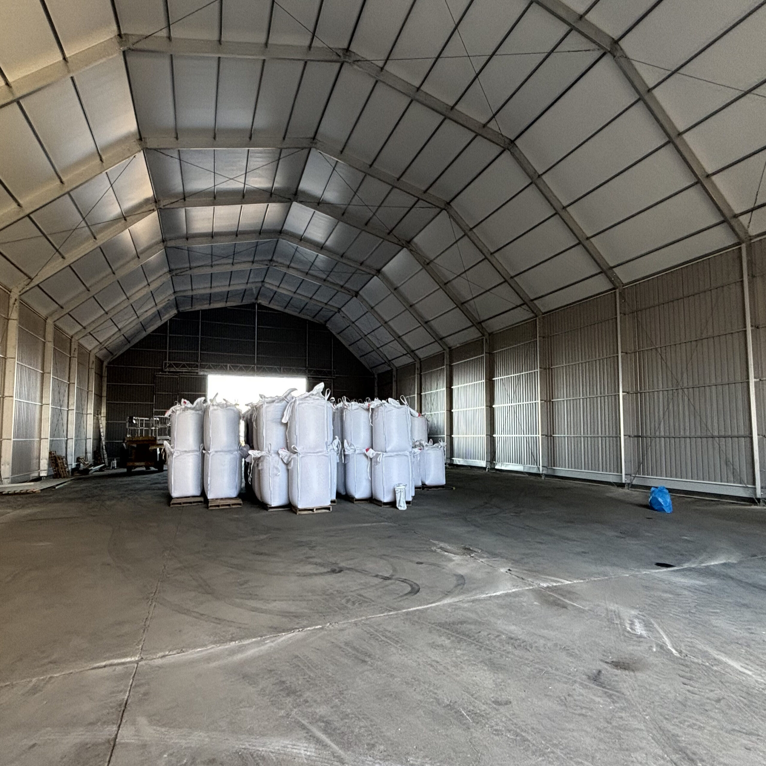 carpa industrial para almacenamiento de graneles