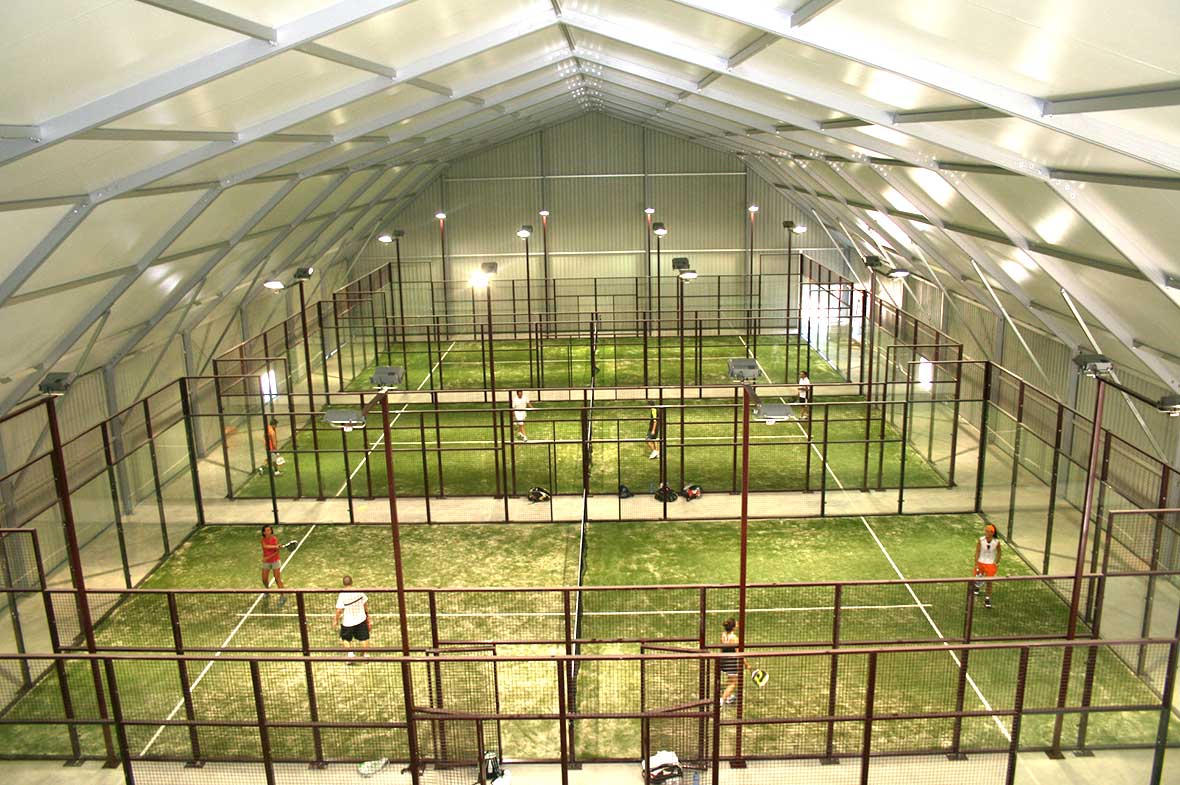 Carpa deportiva. Pista de Padel